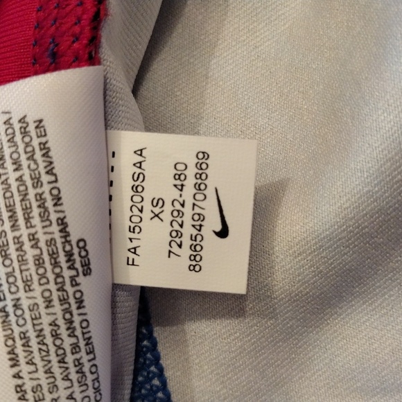 NWT Nike Dri-Fit Racer Leopard Print Capri Leggings, Size XS, Blue/Pink/Black - Picture 6 of 9